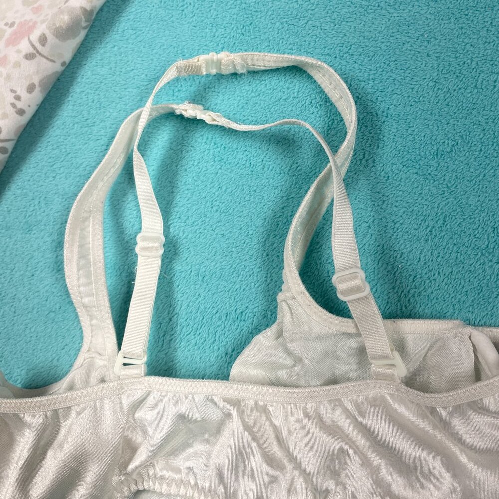 Victoria's Secret 36D Underwire, Convertible, Front Clasp White Bra - Vintage - Picture 11 of 13